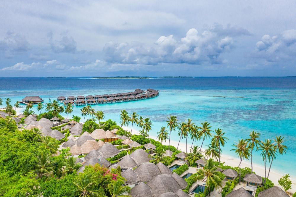 Hilton Maldives Iru Fushi Resort & Spa Dhigurah  Exterior photo