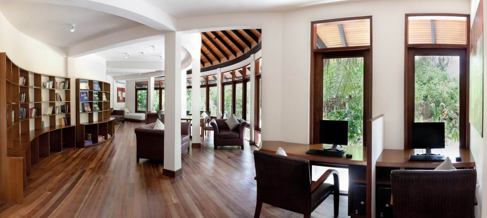 Hilton Maldives Iru Fushi Resort & Spa Dhigurah  Exterior photo