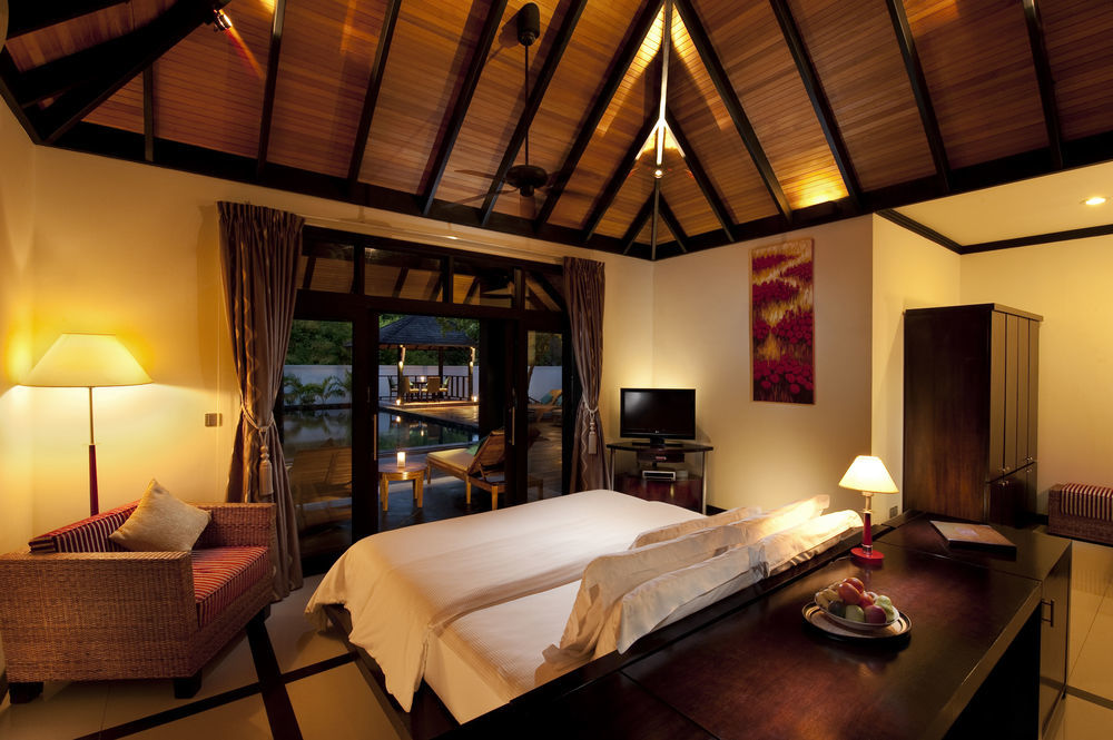 Hilton Maldives Iru Fushi Resort & Spa Dhigurah  Exterior photo