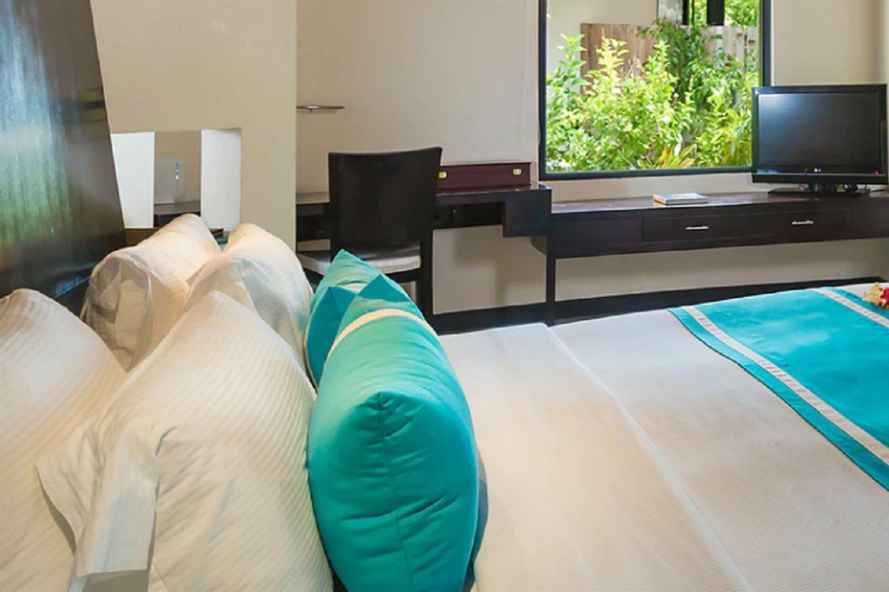Hilton Maldives Iru Fushi Resort & Spa Dhigurah  Exterior photo